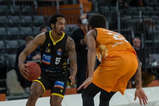 并获得越来 并获得越来