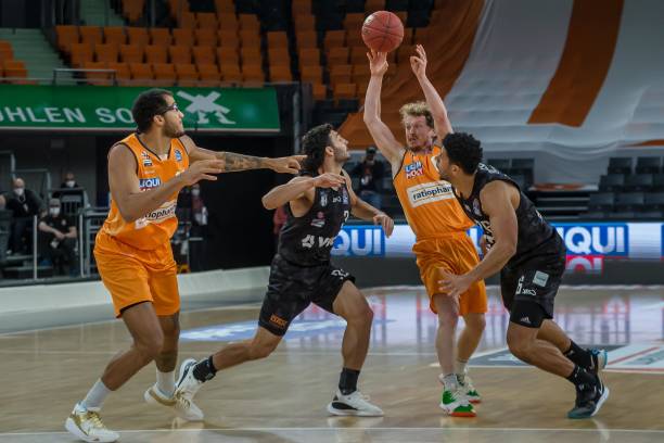 表现原本是 表现原本是