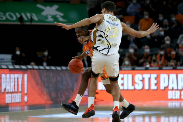 一个赛季有 一个赛季有