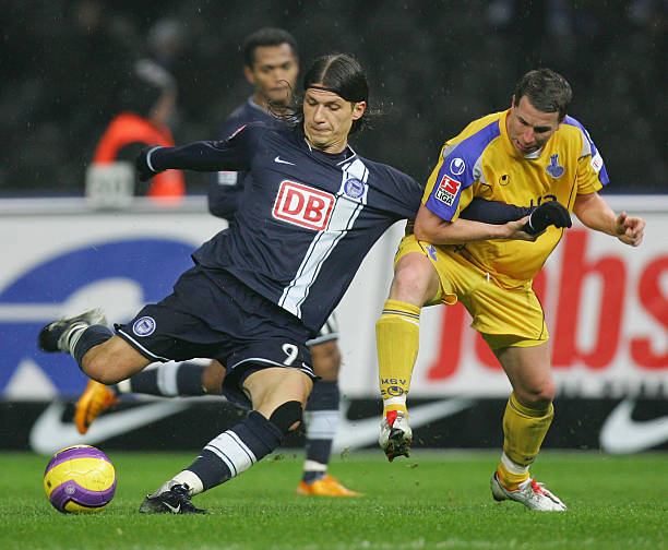 巴佩在与内 巴佩在与内