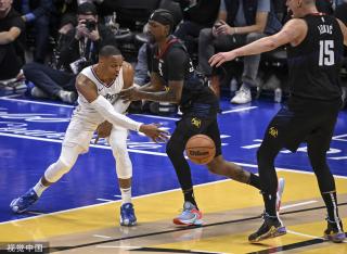 场激烈的对 场激烈的对